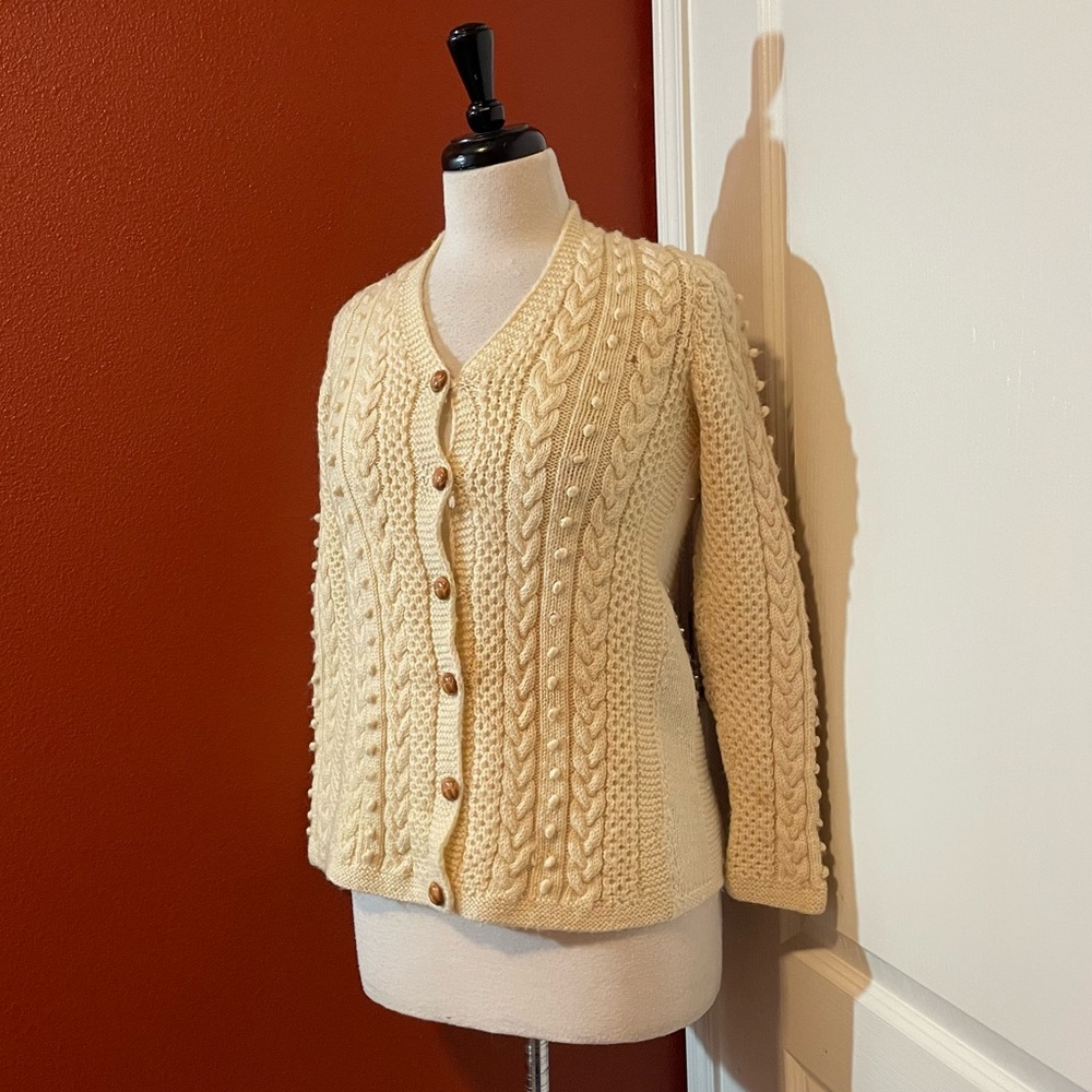 Vintage Handmade Women’s Chunky Hand Knit Ivory Wool Popcorn Fisherman Cardigan